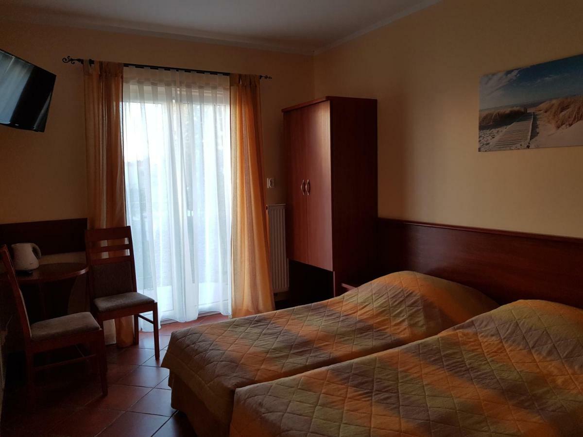 Bed and Breakfast Posejdon Ustronie Morskie Exterior foto