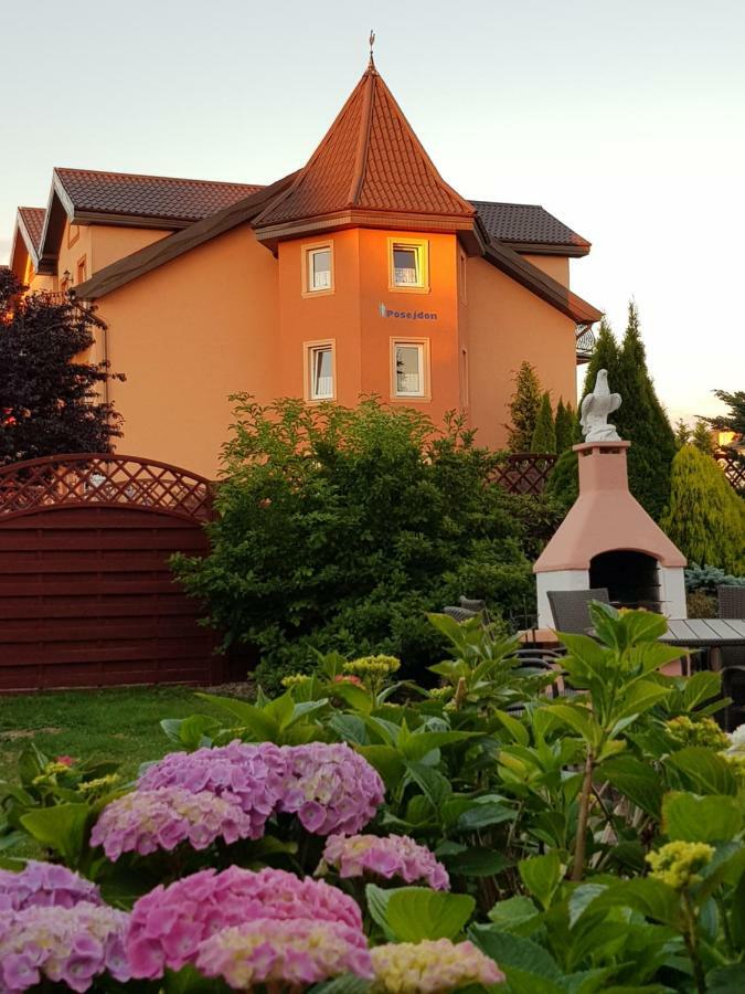 Bed and Breakfast Posejdon Ustronie Morskie Exterior foto