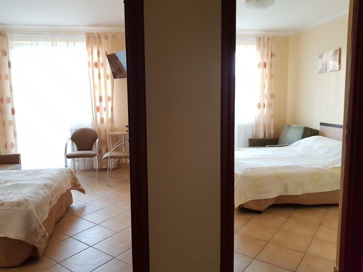 Bed and Breakfast Posejdon Ustronie Morskie Exterior foto
