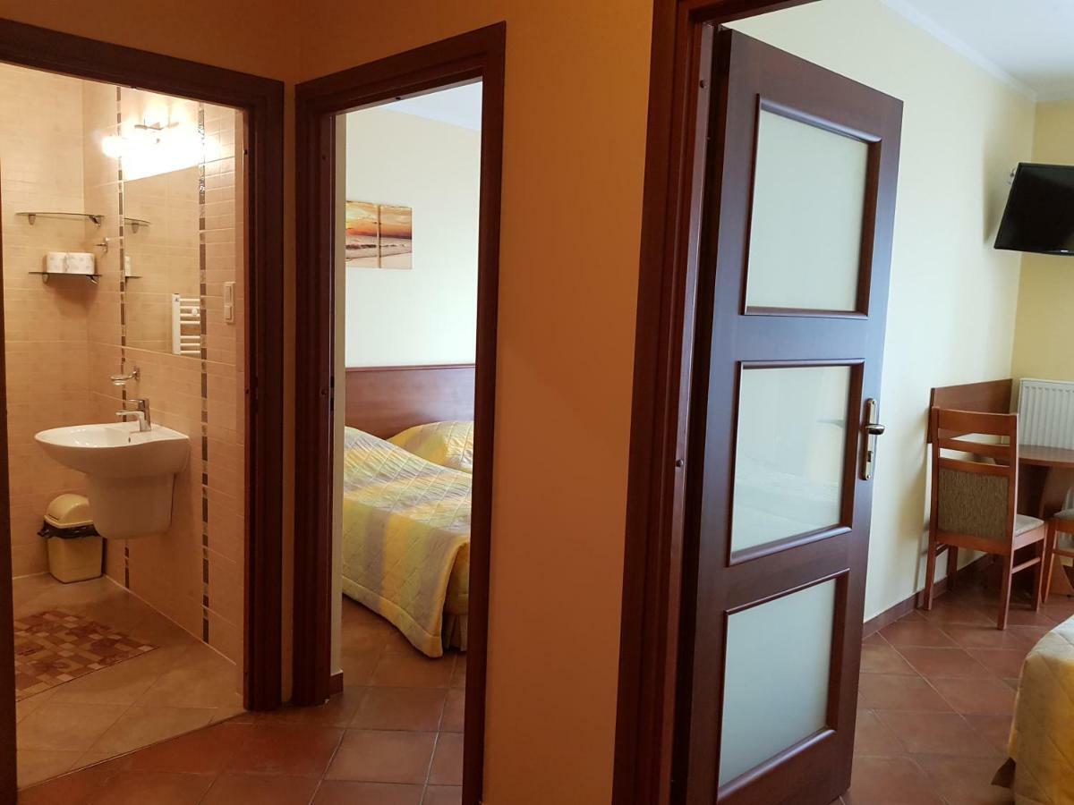 Bed and Breakfast Posejdon Ustronie Morskie Exterior foto