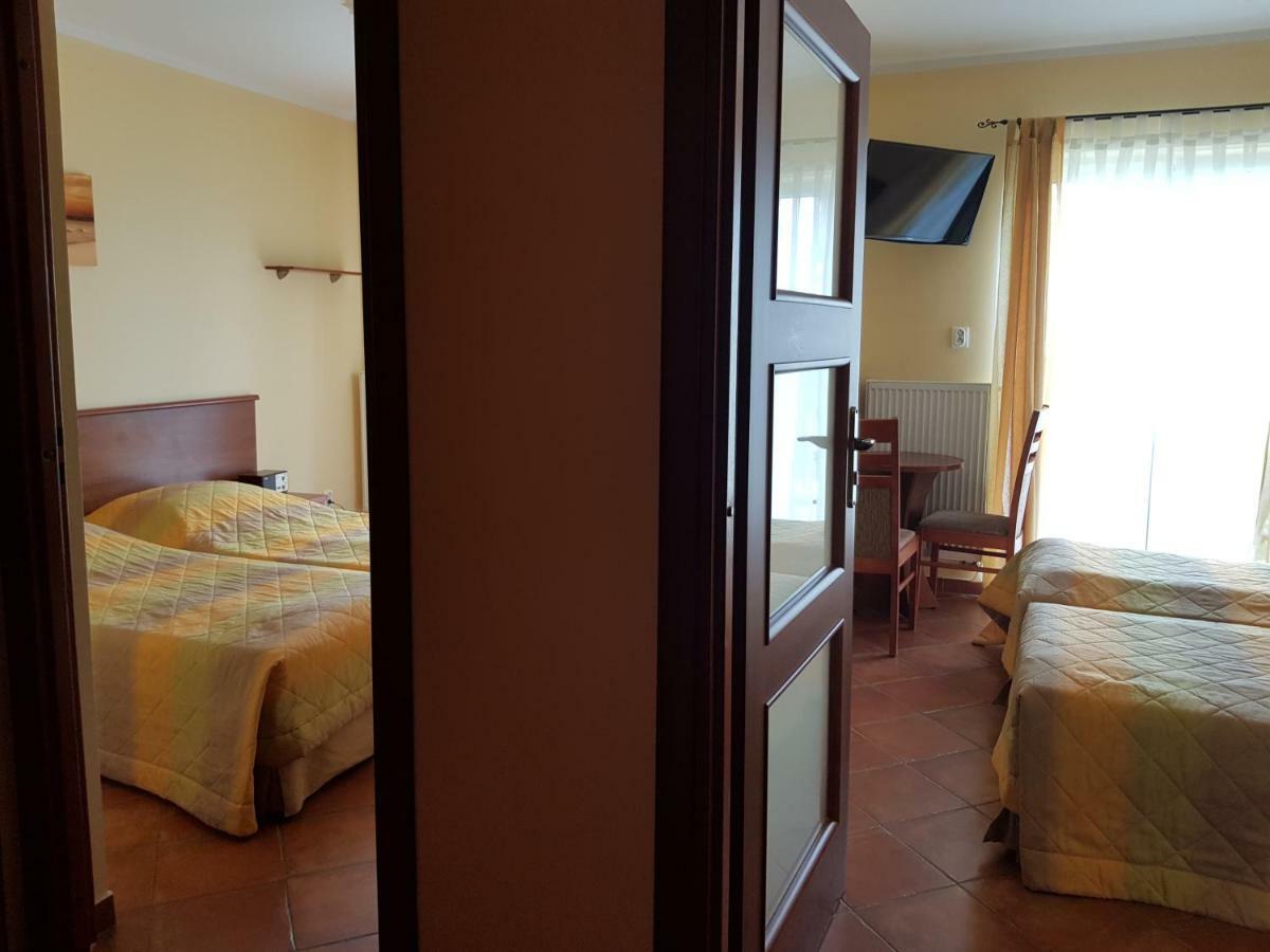 Bed and Breakfast Posejdon Ustronie Morskie Exterior foto